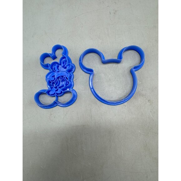 Mickey Mouse Cookie Cutters Set Of 2 Blue Plastic Disney Wilton Taiwan - Picture 4 of 4
